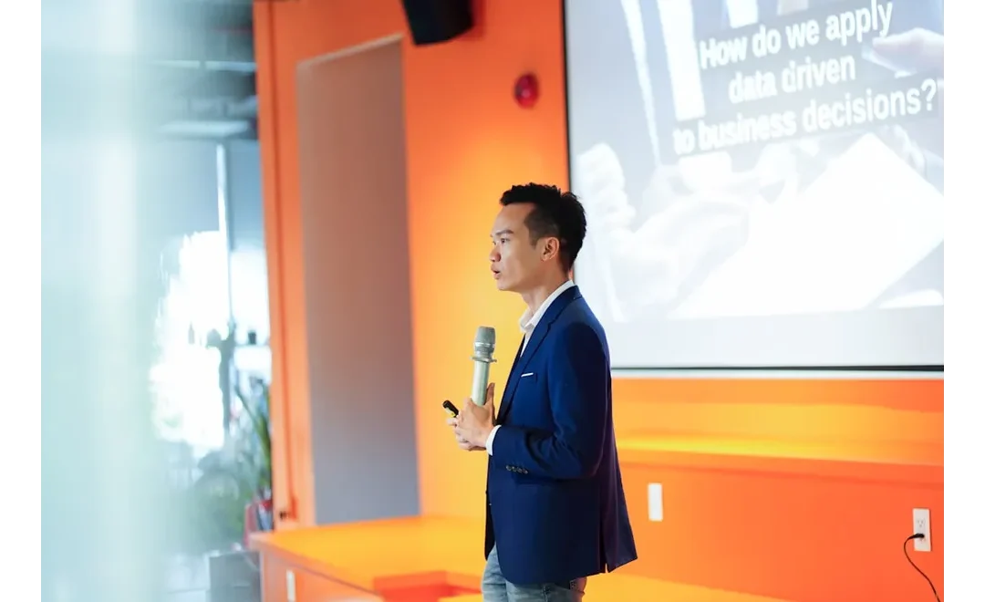 Unlocking LinkedIn: Data-Driven Insights for Ethical Lead Generation