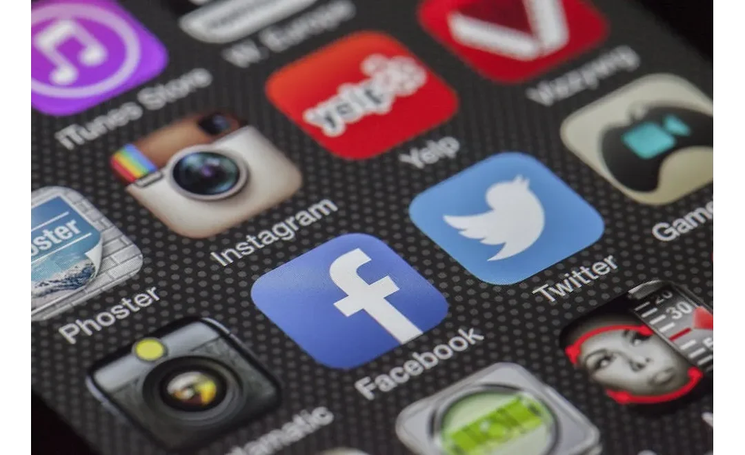 From Zero to Buzz: Niamh’s Facebook Group Masterclass