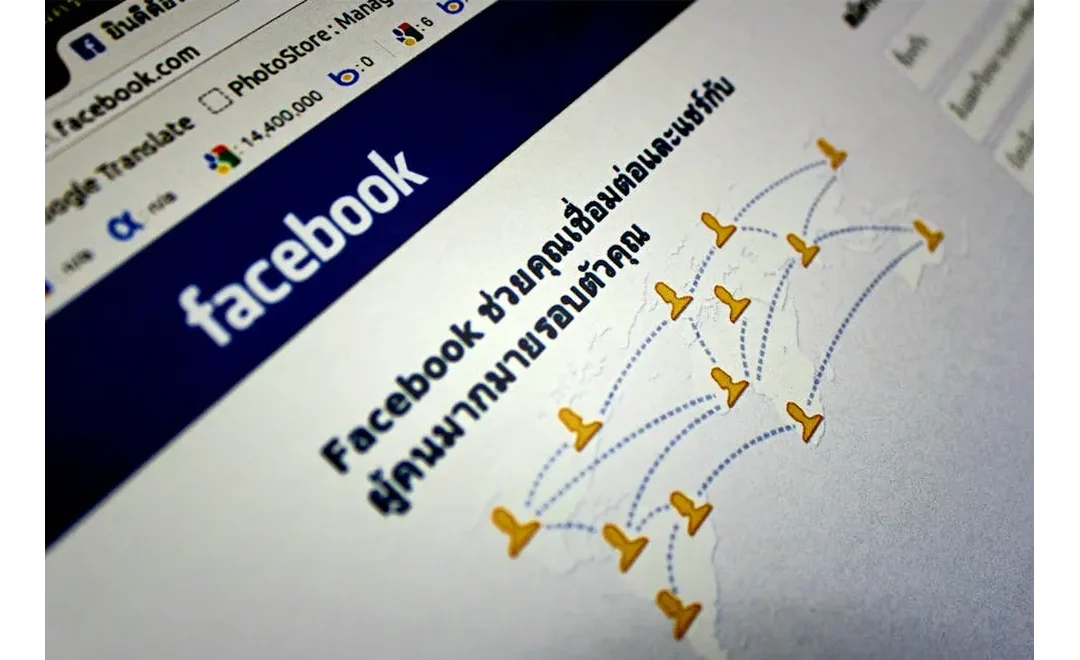 Behind the Scenes on Facebook Live: Product Demos & Q&As – My Journey to Deeper Connections