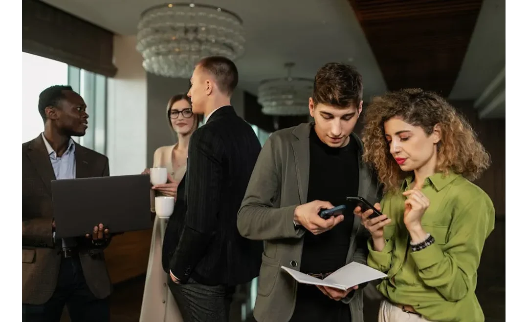 From Zero to Buzz: My Journey Building a Thriving Brand Community on LinkedIn