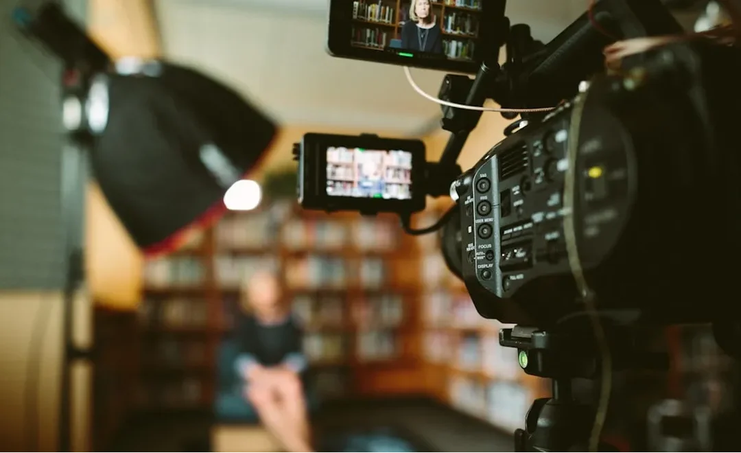 Lights, Camera, Leads: Video Outreach on LinkedIn!